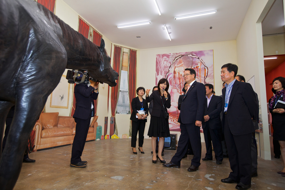 정의화 국회의장 2014광주비엔날레 관람 관련 이미지