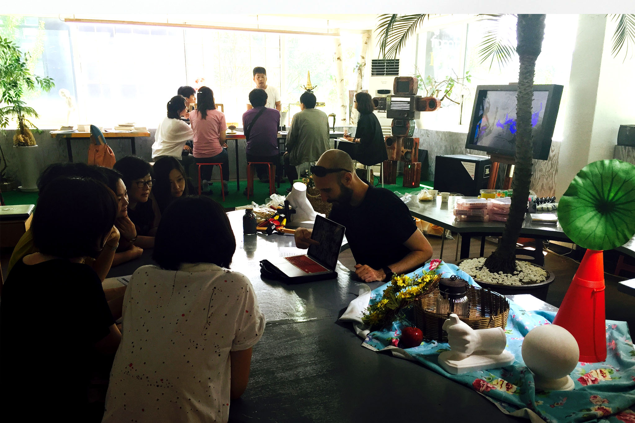 광주비엔날레 교육프로그램 개시…인기 만발 관련 이미지